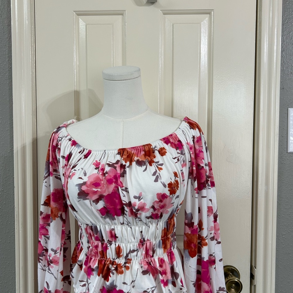 Entro Floral On Or Off Shoulder Blouse Elastic Gathered Waist Size M NWT